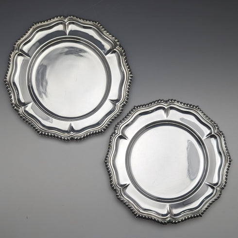 British vintage silver plate dessert plate pair diameter 21cm